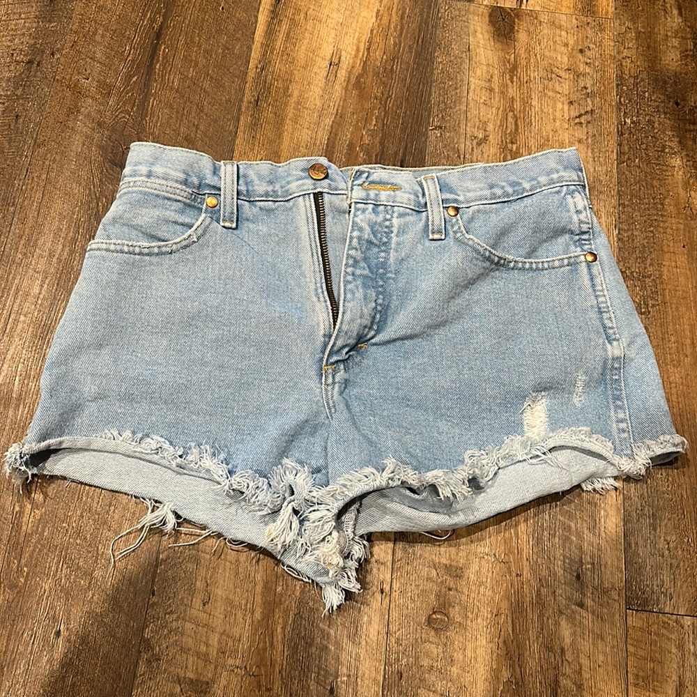 Like new wranglers cut off shorts